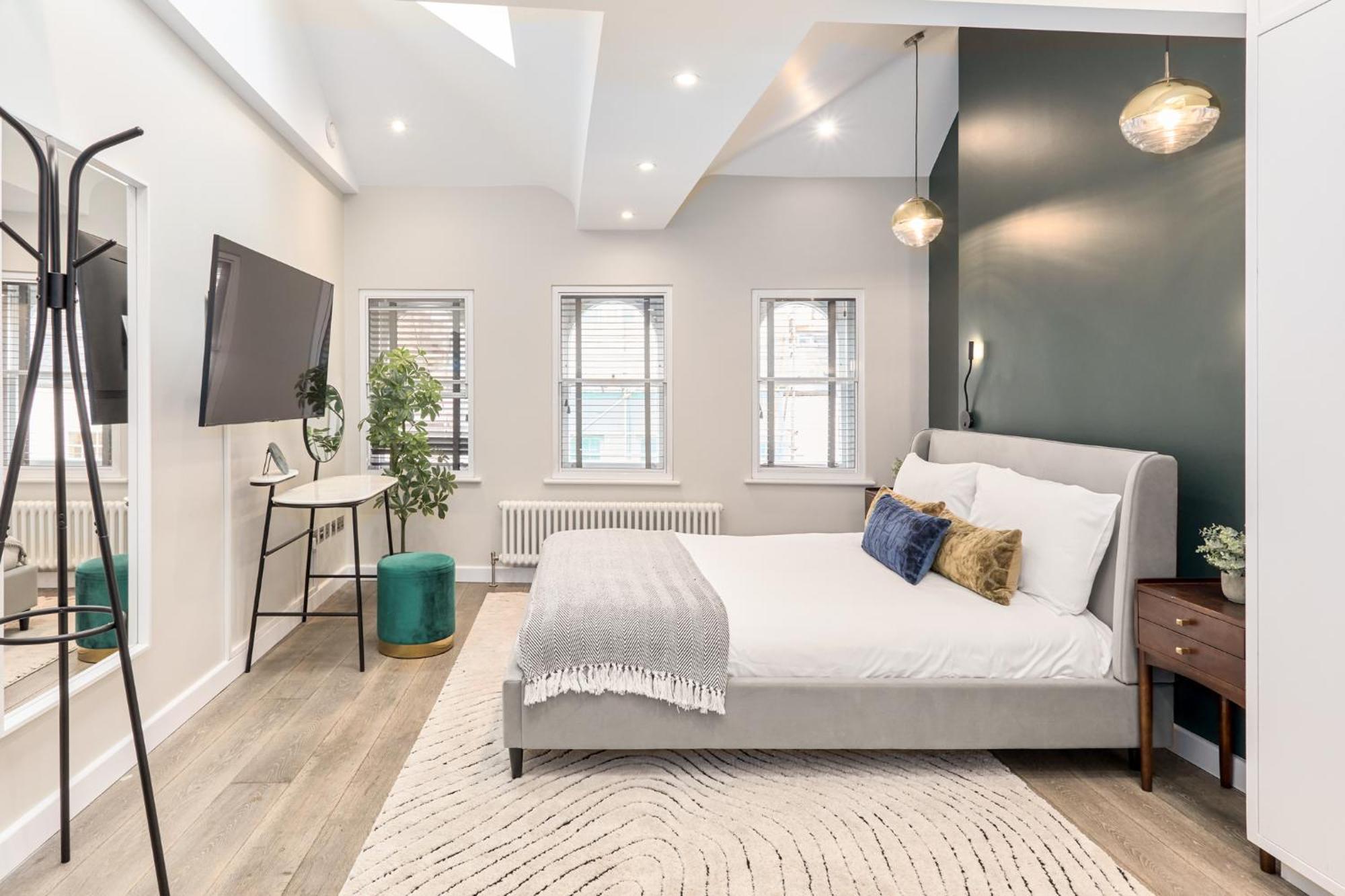 Be London - The Chinatown Residences Екстериор снимка
